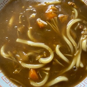 簡単カレーうどん☆残りのカレーとめんつゆで！